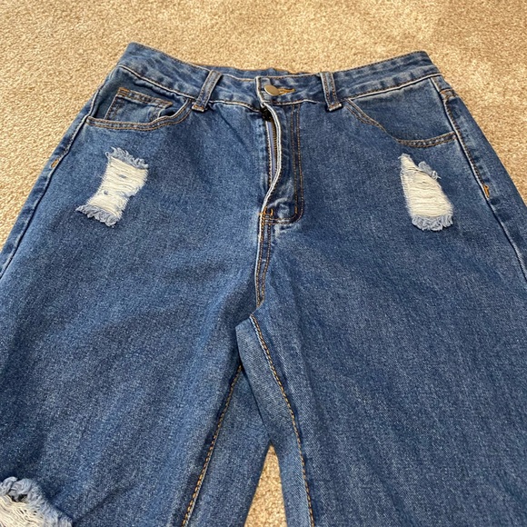 SHEIN wide leg, dark wash jeans. Size small. - Picture 4 of 9